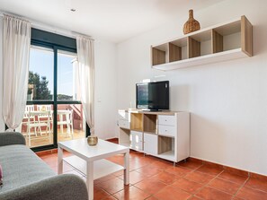TV - 2-Bedroom Apartment with Terrace and Parking in Chiclana (Chiclana de la Frontera)