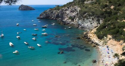 Villa luce con vista panoramica e giardino
