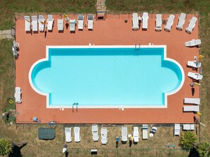 Pool - Holiday Home 'Relax In Tuscany With Pool' with Shared Pool, Garden and Air Conditioning (Castellina Marittima)