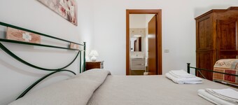 Room 'Col Moschin - Camera 2' with Shared Terrace, Wi-Fi and Air Conditioning