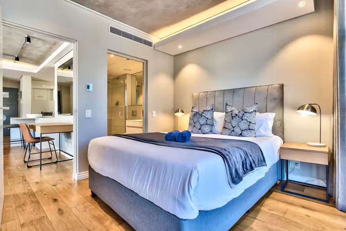 Classic Apartment, Balcony | Blackout drapes, iron/ironing board, WiFi (free)