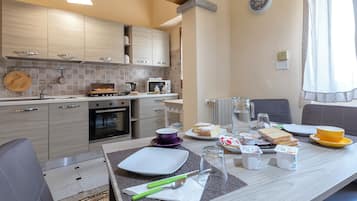 Fridge, electric kettle