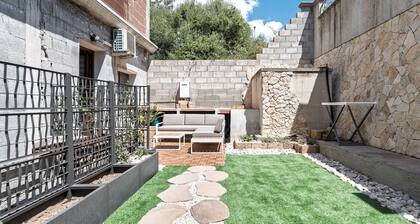 Apartment 'Le Pavoncelle' with Private Garden, Wi-Fi and Air Conditioning