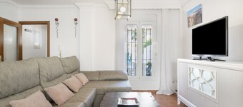 Holiday Home 'Cherie' with Private Pool, Wi-Fi and Air Conditioning