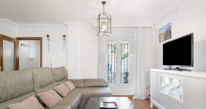 Holiday Home 'Cherie' with Private Pool, Wi-Fi and Air Conditioning