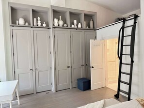 4 bedrooms, iron/ironing board, travel crib, WiFi
