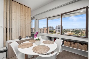 تناول الطعام