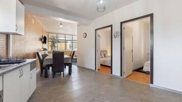 2 bedrooms, WiFi, bed sheets