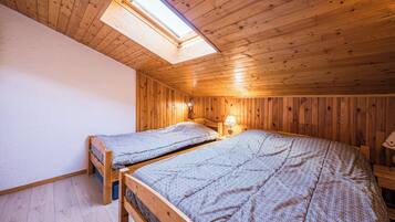 3 soverom og strykejern/-brett