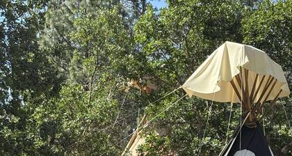 This tipi is a 0 bedroom(s), 1 bathrooms, located in O'Brien, OR.