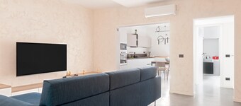 Apartamento 'Riva 26 - Vista Mare E Design' con vistas al mar, balcón y Wi-Fi