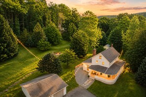Exterior - Roebling House • 1850s Cabin • Hot Tub • Fire Pit (Barryville)