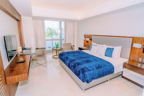 Convenient City Stay in Iloilo Business Park