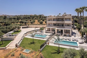 2 outdoor pools, pool umbrellas, sun loungers