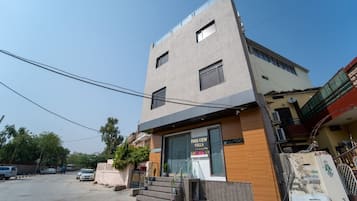 Fachada da propriedade