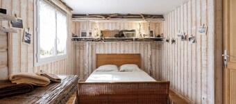 Guest Room 'Marie En Lys' with Shared Terrace and Wi-Fi
