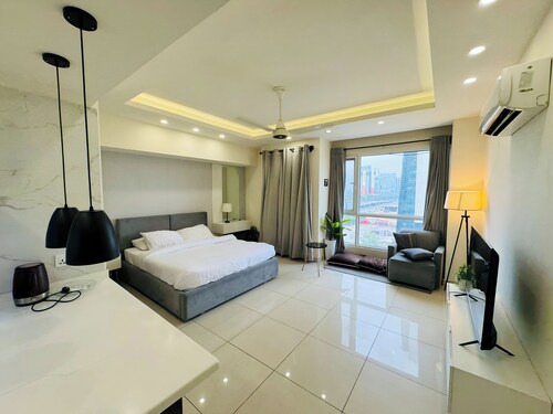 Elysium Luxe Studio Apartment Islamabad