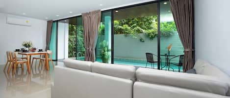 Design Villa, 4 Bedrooms, Private Pool, Garden View | Living area