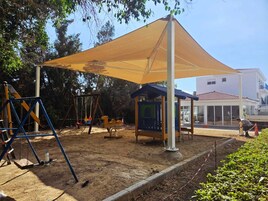 Children's play area - outdoor