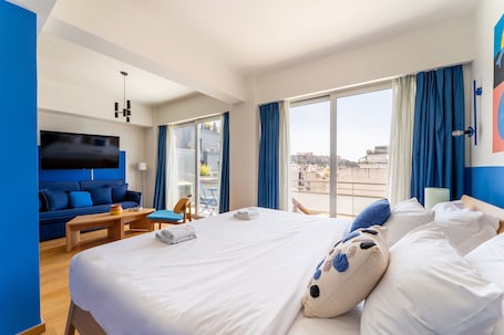 Zimmersafe, kostenloses WLAN, Bettwäsche