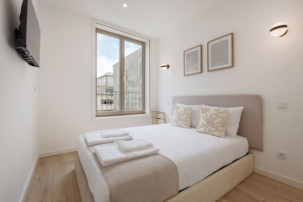 City appartement, 2 slaapkamers, niet-roken, balkon | Individueel gedecoreerd, individueel gemeubileerd