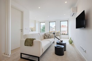 Apartamento City, 2 habitaciones, no fumadores, balcón | Zona de estar