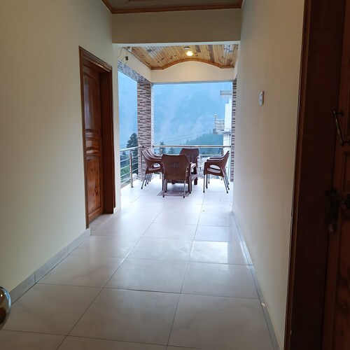 Moon Lodges Naran