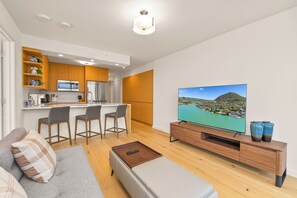 TV connectée, espaces bureaux