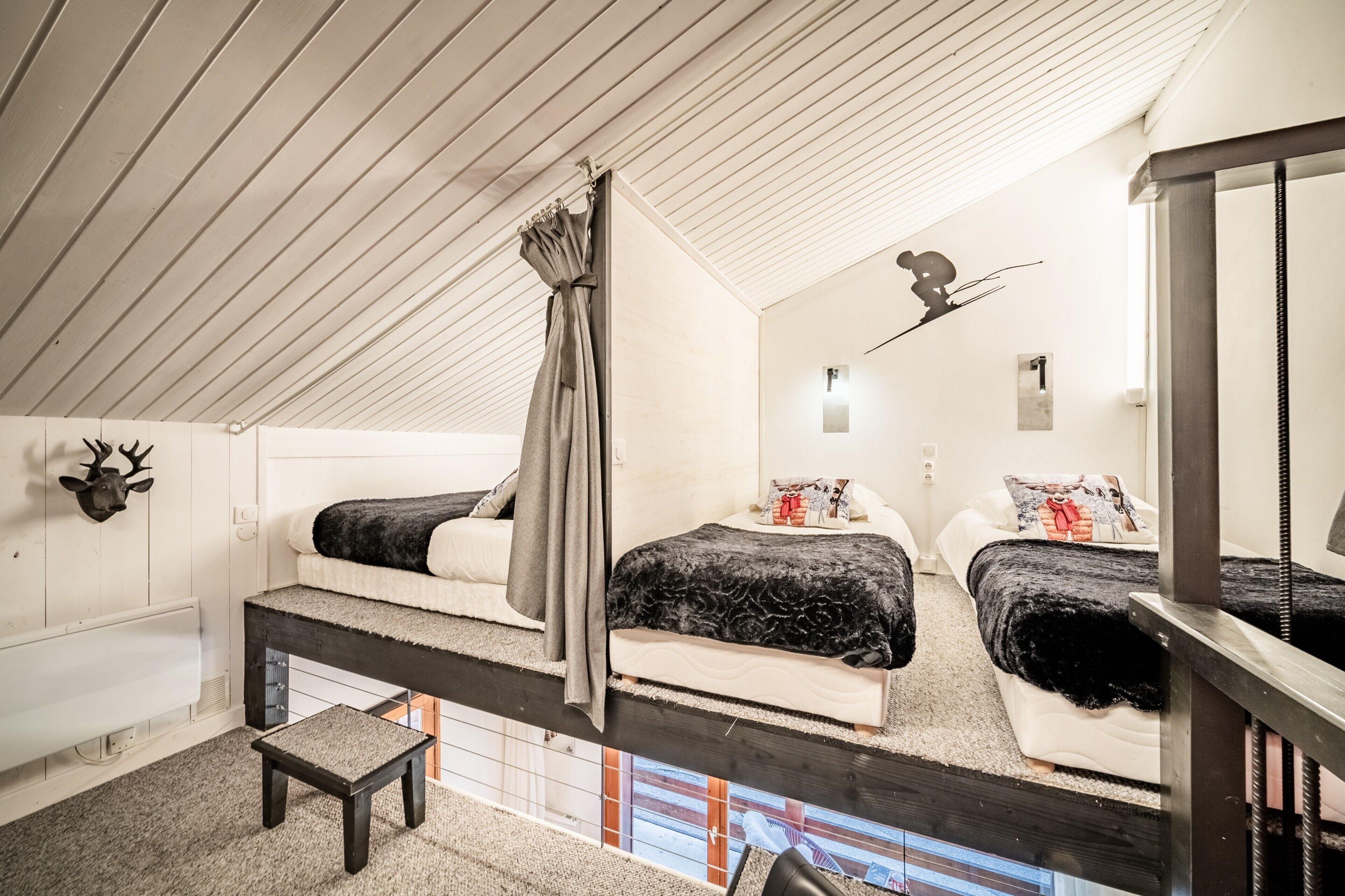 1 chambre, fer et planche à repasser, Wi-Fi, literie fournie