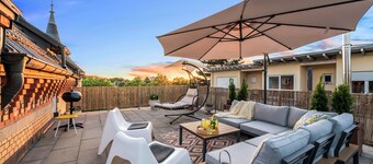 LubuNest3 | Terrace with barbecue & private parking space