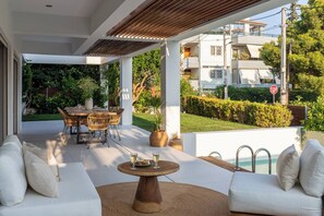 Outdoor dining - 3BD 2 Floor Maisonette with Pool (Voula)