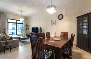 Room - Elite LUX Holiday Homes - Serene 1BR Apartment Near Metro Al Furjan Dubai (Dubai)
