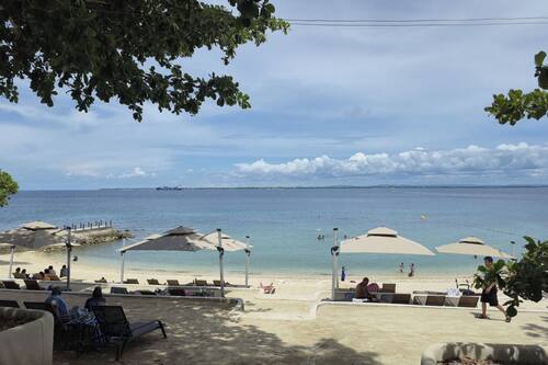 ชายหาด