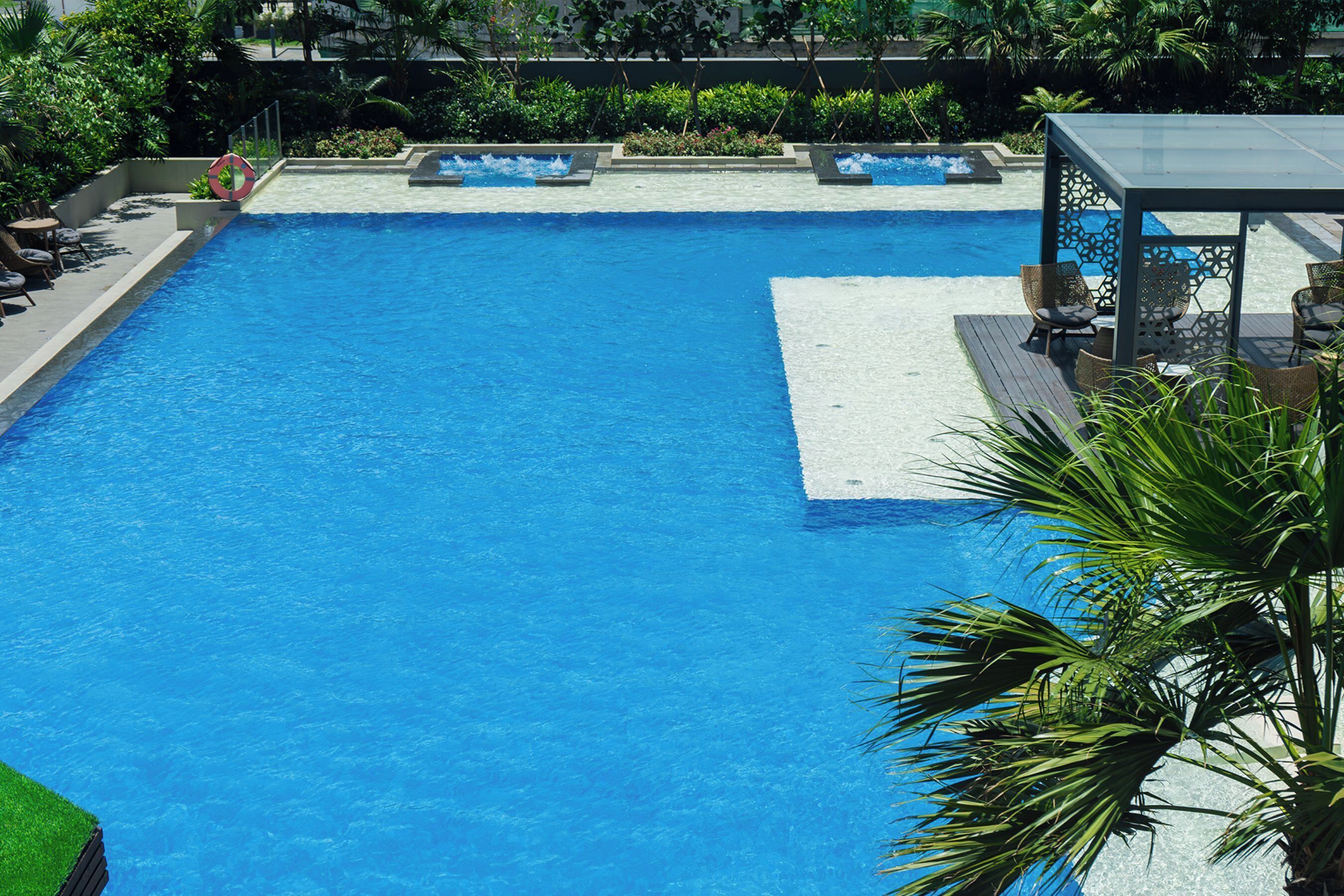 1BR Modern Unit Near Manila Bay | In-room safe, blackout drapes, free WiFi