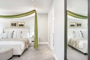 4 habitaciones, escritorio, cuna de viaje y wifi