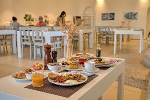 Tägliches inbegriffenes Frühstücksbuffet