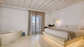 Superior Room Indoor Jacuzzi