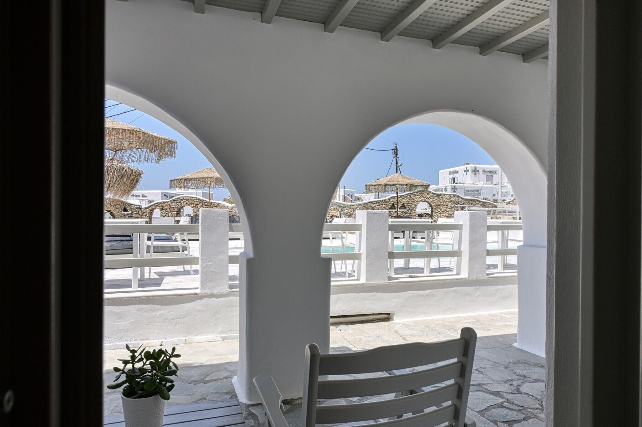 Chambre Deluxe, balcon, vue piscine | Vue depuis le balcon