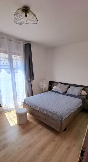 2 bedrooms, WiFi, bed sheets