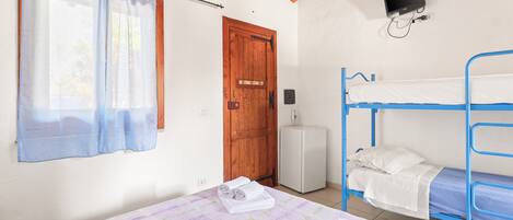 1 bedroom, WiFi, bed sheets