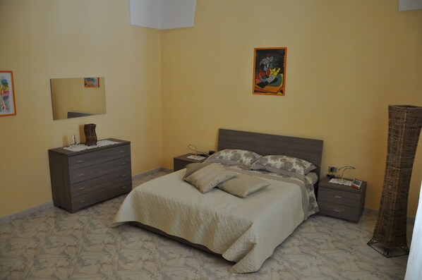 1 bedroom, iron/ironing board, bed sheets