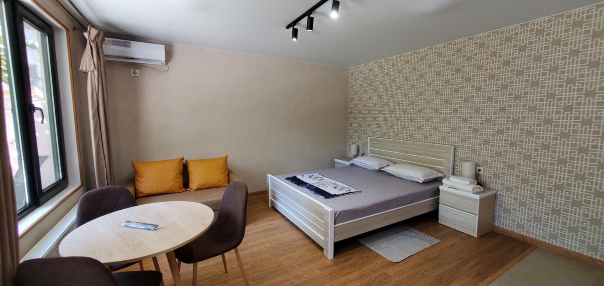 2 habitaciones, tabla de planchar con plancha y wifi 