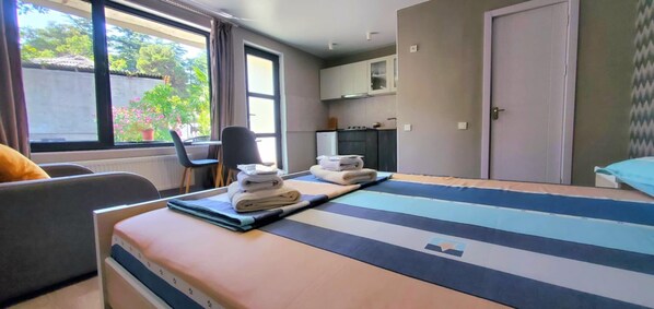 2 Schlafzimmer, BĂŒgeleisen/BĂŒgelbrett, WLAN