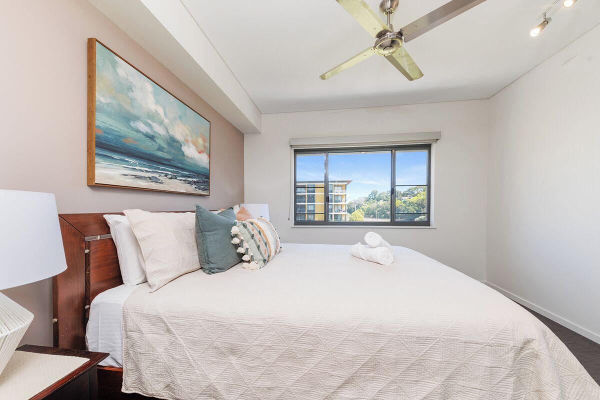 3 bedrooms, desk, iron/ironing board, Internet