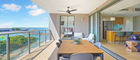 تناول الطعام بالخارج