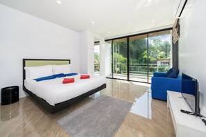 Free cots/infant beds, free WiFi, bed sheets - Vibrant Beach Life at Kata Villa UTK4 (Karon)