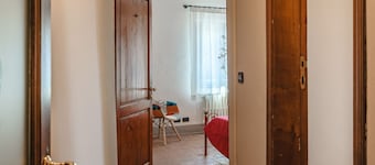 Casa Belvedere – Tuscan charm with breathtaking views just steps from Cortona