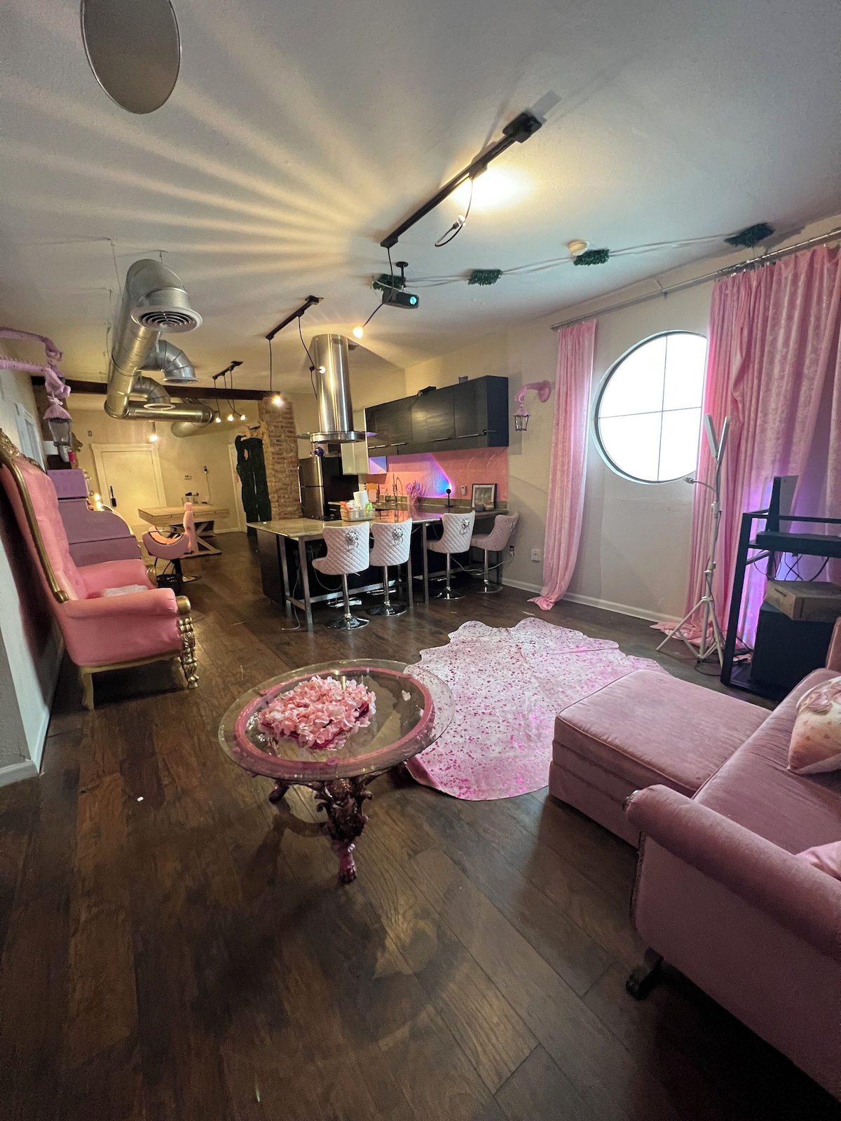 Photo 20 of Party/Pet friendly Warehouse in Montrose. 2bedrooms 2 full baths. Fun location.