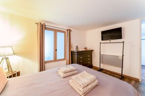 3 dormitorios, tabla de planchar con plancha, wifi y ropa de cama