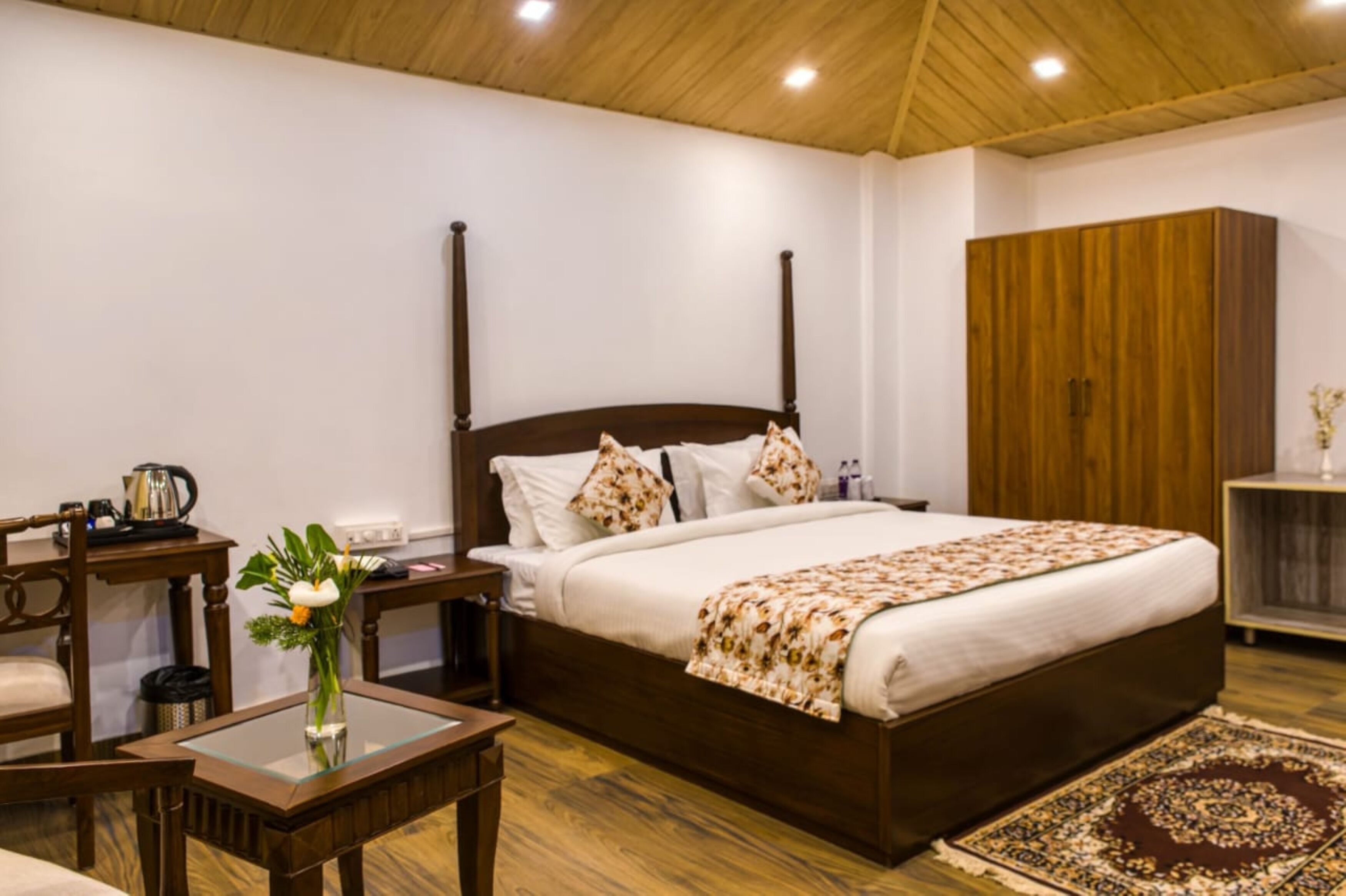 Deluxe Double Room | Desk, laptop workspace, free WiFi